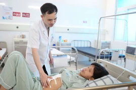 Đang khỏe mạnh đau bụng không ngờ sốc mất máu do vỡ u gan