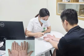 Nhiều người loét da, nhiễm trùng sau lội nước ngập lụt, cẩn thận biến chứng