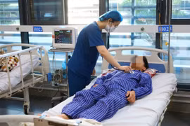 4 người trong gia đình nhập viện do ngộ độc nấm