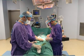 Dấu hiệu bất thường cơ quan sinh dục ở trẻ sơ sinh cha mẹ cần biết