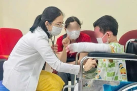 38 ngày giành giật sự sống cho bé trai bỏng nặng 65% cơ thể