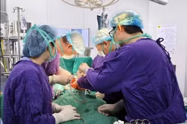 Ung thư đại tràng di căn gan, phát hiện từ dấu hiệu phân đen