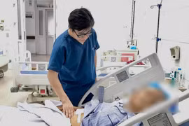 Ăn uống kém, sụt cân không ngờ ung thư gan khổng lồ, giai đoạn muộn