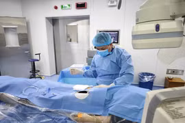 Cứu bệnh nhân ho ra máu nặng nhờ kỹ thuật can thiệp mạch hiện đại