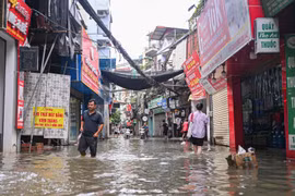 Mưa là ngập, nhà đất Triều Khúc vẫn tăng giá lên vài trăm triệu/m2