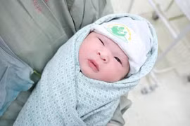 Rau tiền đạo trung tâm bám sẹo mổ cũ đe dọa tính mạng mẹ và bé