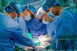 Ghép gan, tim trong đêm cứu sống 2 người bệnh nguy kịch