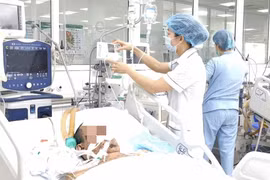 Người đàn ông 36 tuổi nguy kịch vì biến chứng viêm phổi ARDS do thủy đậu