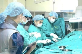 Cứu bệnh nhân tắc, hẹp 90% động mạch liên thất trước