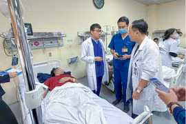 Vụ cháy tại Hà Nội làm 15 người bị thương, Bộ Y tế chỉ đạo khẩn