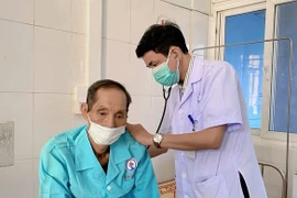 Can thiệp nút mạch cứu sống bệnh nhân ho ra máu do sét đánh