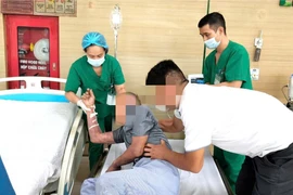 Ngừng tim, nhiễm khuẩn huyết sau ăn lòng lợn, tiết canh