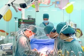Cứu sống bệnh nhi 5 tuổi mắc hẹp khí quản bẩm sinh kèm tứ chứng Fallot nặng