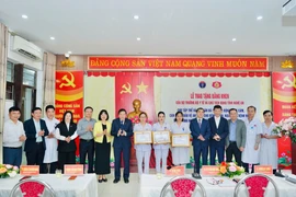 Bộ Y tế trao bằng khen cho 4 người cứu bệnh nhi khỏi tay kẻ cầm dao truy sát