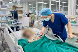 Uống rượu trên 10 năm, nhiều người nguy kịch vì xơ gan