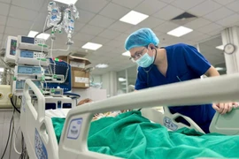 Uống rượu trên 10 năm, nhiều người nguy kịch vì xơ gan