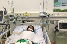 Trẻ 12 tuổi tím tái, suy hô hấp vì sốt xuất huyết