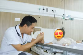Cúm mùa có thể gây biến chứng nặng ở cả trẻ khỏe mạnh
