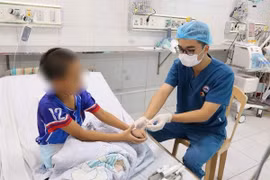 Cấp cứu thành công ca ngộ độc methadone ở trẻ 9 tuổi hôn mê sâu