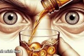Mù lòa do methanol trong các loại rượu không rõ nguồn gốc