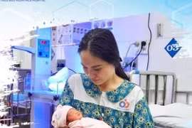 Khâu cổ tử cung cứu thai nhi 26 tuần nguy hiểm