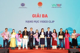 Vinh danh người lan tỏa thông điệp môi trường không khói thuốc 