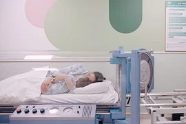 Oxy cao áp hồi sinh trẻ 5 tháng tuổi mất tri giác hoàn toàn sau đuối nước