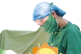 Thai nhi xẹp phổi được đặt shunt phổi trong bụng mẹ đã chào đời khỏe mạnh