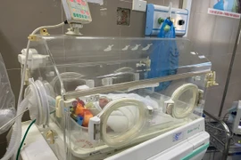 Cứu trẻ sinh non chào đời khi 24 tuần tuổi, nặng 700 gram