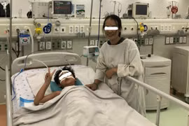 Hồi sinh ngoạn mục bệnh nhi ngừng tim do viêm cơ tim tối cấp