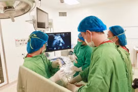 Hành trình hồi sinh cho thai nhi 25 tuần tuổi bị tràn dịch màng phổi hai bên