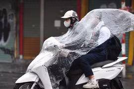 Sáng 1/4, nhiều nơi tại Hà Nội có mưa giông, miền Bắc chuyển mát