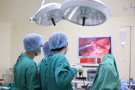 Mệt mỏi, xanh xao, người đàn ông phát hiện u sùi tâm vị