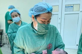 Nhiều sản phụ sinh con to đối mặt hiểm nguy cho cả mẹ và bé