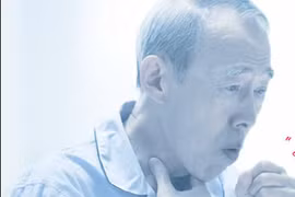 Khám sức khỏe định kỳ, bất ngờ khi thấy 'vật thể lạ' to bằng quả cam