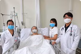 Ho, khó thở, tri giác lơ mơ vì viêm phổi cộng đồng mức độ nặng