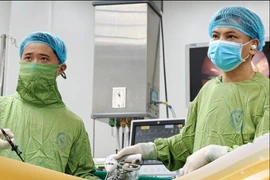 Mãn kinh 30 năm, u xơ vẫn 'thức giấc' gây biến chứng nguy hiểm