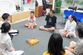 Sức khỏe nạn nhân 10 tuổi sống sót sau vụ lật tàu Vịnh Xanh giờ ra sao?