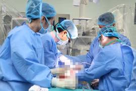Ca ghép gan bất đồng nhóm máu ở người lớn đầu tiên tại Việt Nam