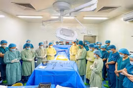 Người phụ nữ 46 tuổi chết não hồi sinh sự sống cho 3 người