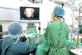 U tuyến tiền liệt nặng gần 500g vì trì hoãn phẫu thuật