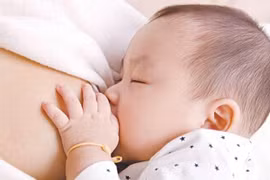 Lợi ích từ việc nuôi con bằng sữa mẹ