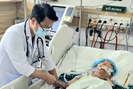 Nhiều người ngộ độc khí CO khi đốt than, củi sưởi ấm