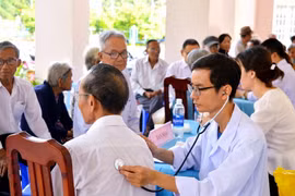 Mô hình chăm sóc sức khỏe tiên tiến giúp người cao tuổi Thủ đô sống khỏe 