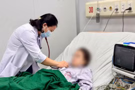 Sốt cao liên tục, ho và khó thở, sản phụ mang thai 11 tuần phát hiện lao phổi