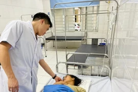 Người phụ nữ bị cây đổ tụ máu dưới màng cứng kèm phù não