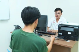 Hiến gan cứu người thân, người hiến cần chuẩn bị những gì để đảm bảo an toàn?