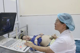 Mổ cắt ruột thừa, bảo toàn thai nhi cho sản phụ 26 tuổi