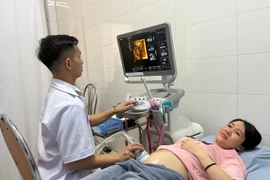 Hà Nội đẩy mạnh sàng lọc bệnh tật bẩm sinh cho trẻ