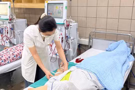 Cách tắm an toàn khi đặt ống thông lọc máu